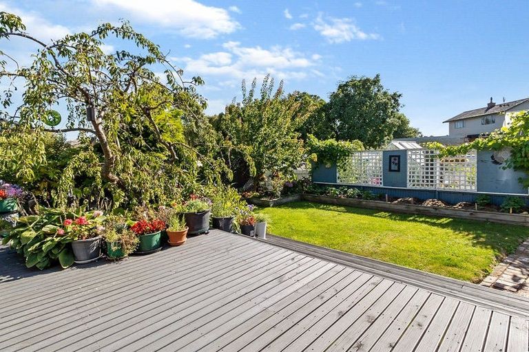 Photo of property in 12 Parsonage Road, Waimate, 7924