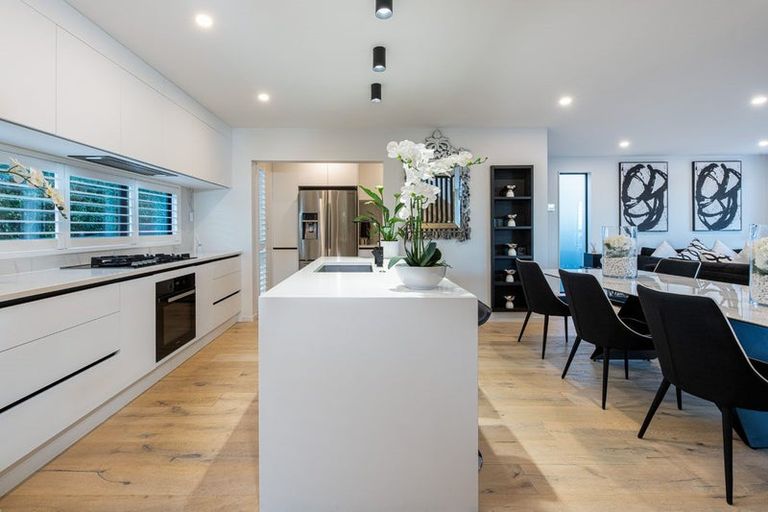 Photo of property in 18a Marama Street, Castor Bay, Auckland, 0620