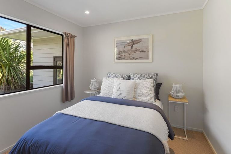 Photo of property in 87 Huia Street, Waikanae, 5036