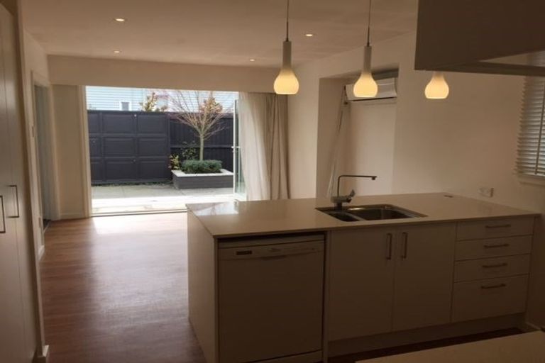 Photo of property in 16 Bennett Street, St Albans, Christchurch, 8052