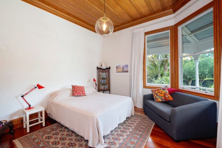 Photo of property in 29 Cameron Road, Bluff Hill, Napier, 4110