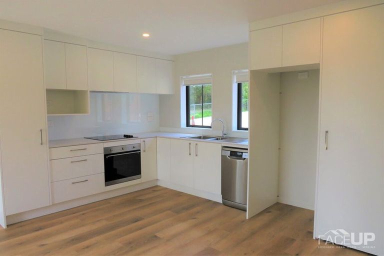 Photo of property in 15/15 Sunhill Road, Sunnyvale, Auckland, 0612