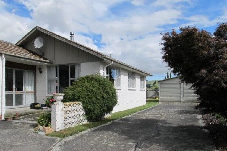 Photo of property in 15 Dale Crescent, East Gore, Gore, 9710