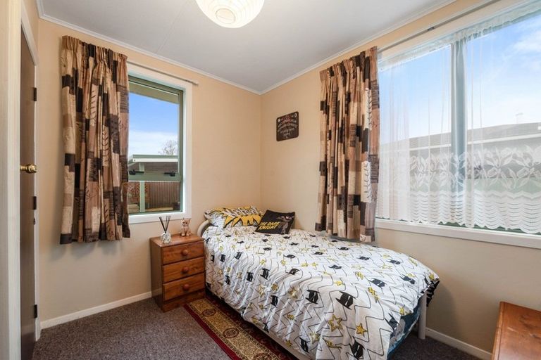 Photo of property in 17 Runuku Grove, Turangi, 3334