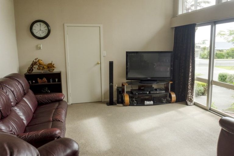 Photo of property in 35 Domett Street, Westport, 7825