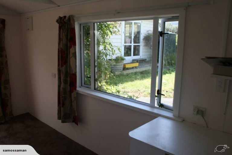 Photo of property in 8 Te Miti Street, Paekakariki, 5034