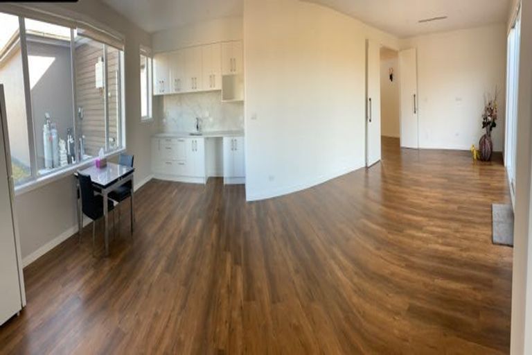 Photo of property in 6 Throttle Close, Dairy Flat, Albany, 0794