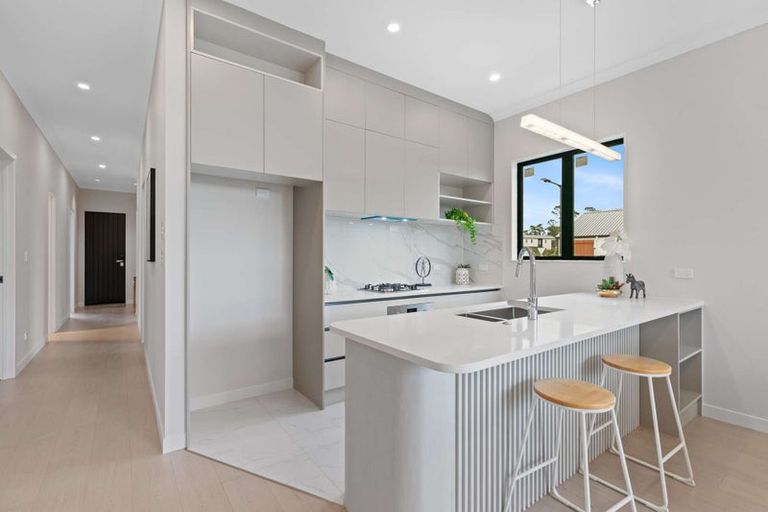 Photo of property in 30 Biokovo Street, Massey, Auckland, 0614