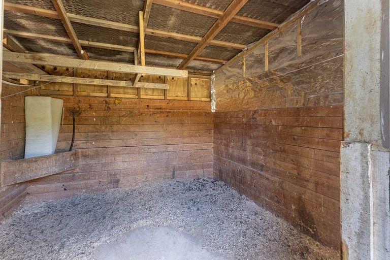 Photo of property in 46 North Manakau Road, Manakau, Levin, 5573