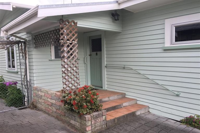Photo of property in 7 Roach Street, Marewa, Napier, 4110