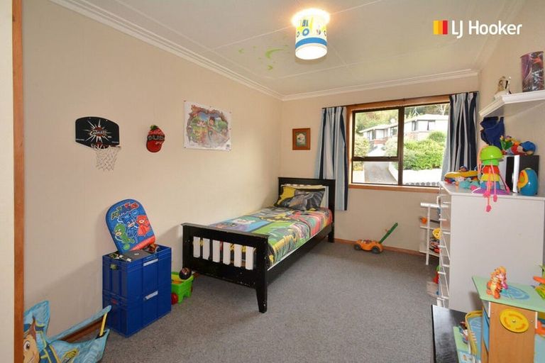 Photo of property in 6 Stephen Street, Halfway Bush, Dunedin, 9010