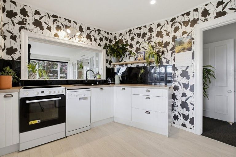 Photo of property in 33 Bramley Drive, Omokoroa, 3114