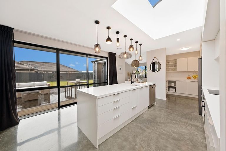 Photo of property in 18 Fairmont Rise, West Melton, 7618