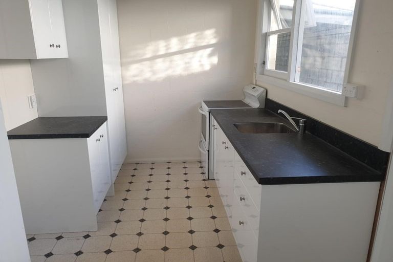 Photo of property in 12 Worcester Street, West End, Palmerston North, 4410