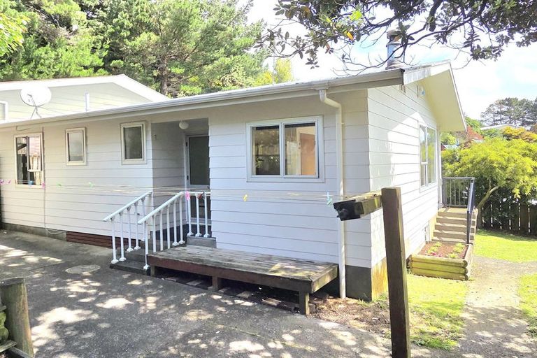 Photo of property in 3a Spruce Grove, Ranui, Porirua, 5024