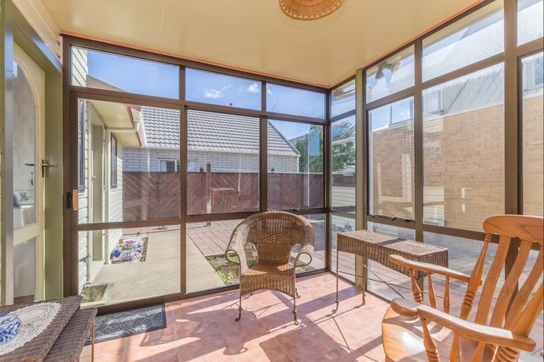 Photo of property in 37 Weraroa Road, Levin, 5510