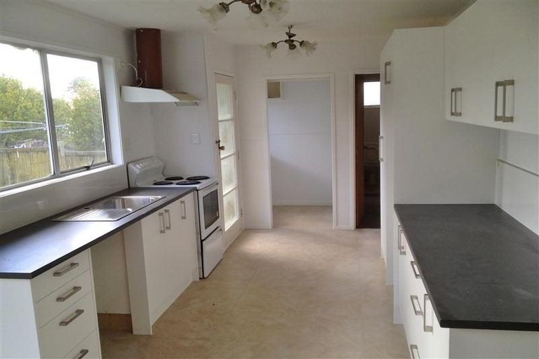 Photo of property in 58 Archmillen Avenue, Pakuranga Heights, Auckland, 2010