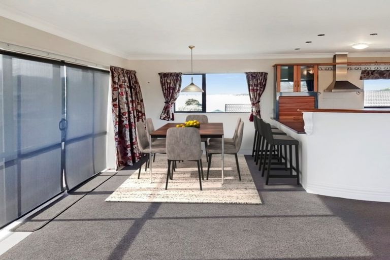 Photo of property in 68 One Tree Point Road, One Tree Point, 0118