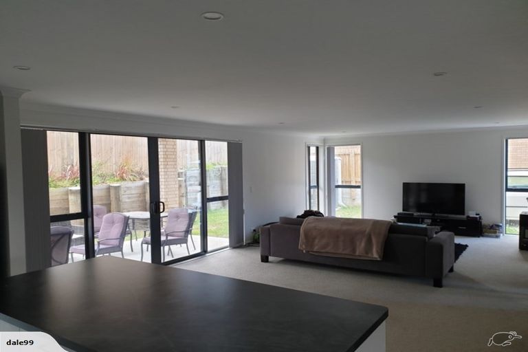 Photo of property in 38 Cockayne Crescent, Sunnynook, Auckland, 0620