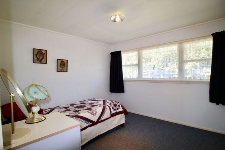 Photo of property in 2 Cambridge Place, Holmes Hill, Oamaru, 9401