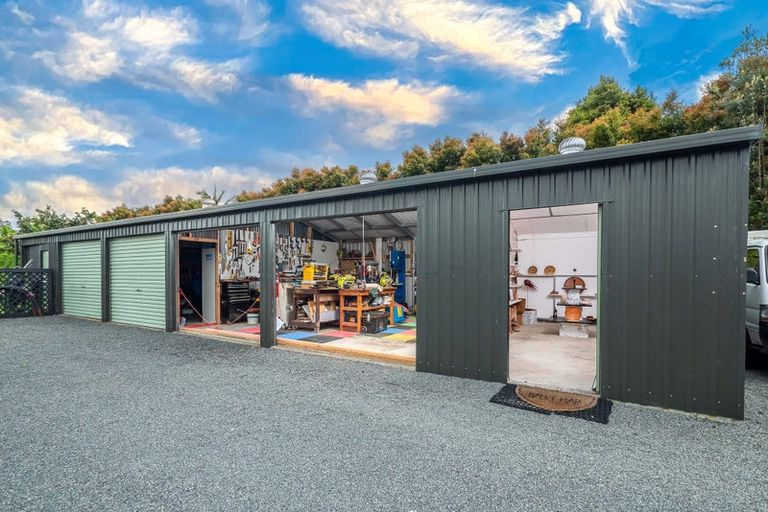 Photo of property in 68 Wiroa Road, Kerikeri, 0293