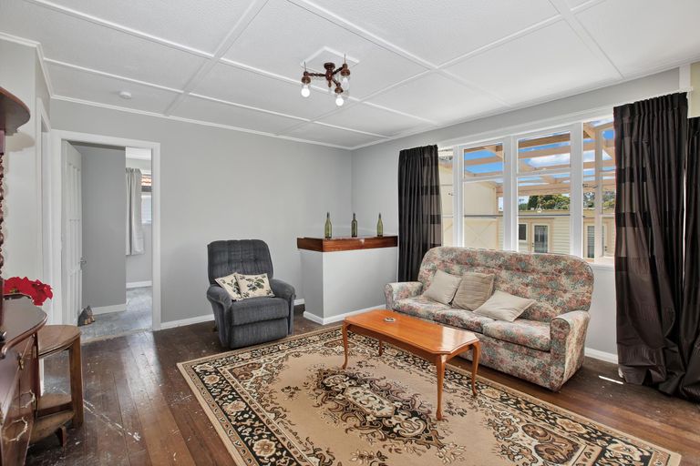 Photo of property in 6 Cureton Street, Morrinsville, 3300
