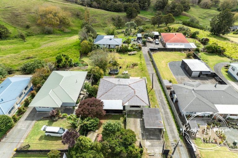 Photo of property in 109 Hurndall Street East, Maungaturoto, 0520