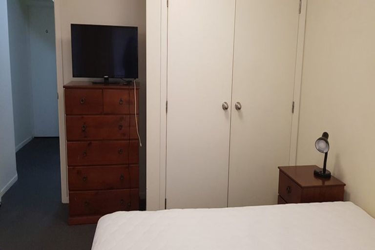 Photo of property in 8c Schnapper Rock Road, Schnapper Rock, Auckland, 0632