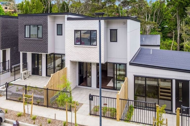 Photo of property in 36 Tokai Place, Glen Eden, Auckland, 0602