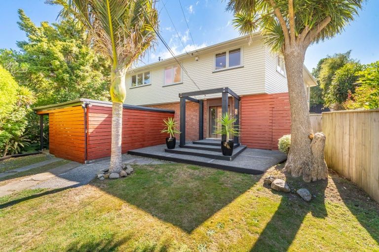 Photo of property in 14 Kotipu Place, Pukerua Bay, 5026