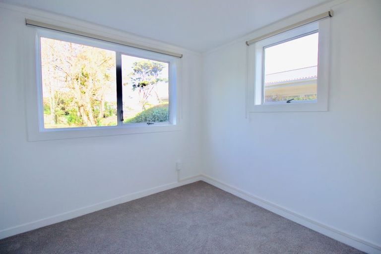 Photo of property in 202 Manuka Road, Bayview, Auckland, 0629