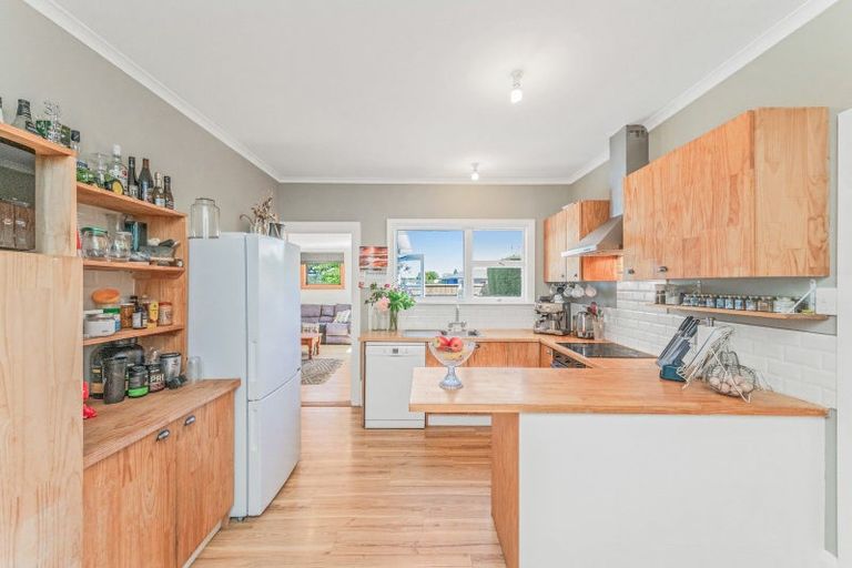 Photo of property in 2 Flannery Street, Leeston, 7632