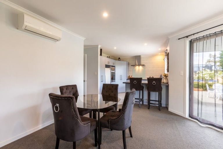 Photo of property in 8 Gordon Street, Woodville, 4920