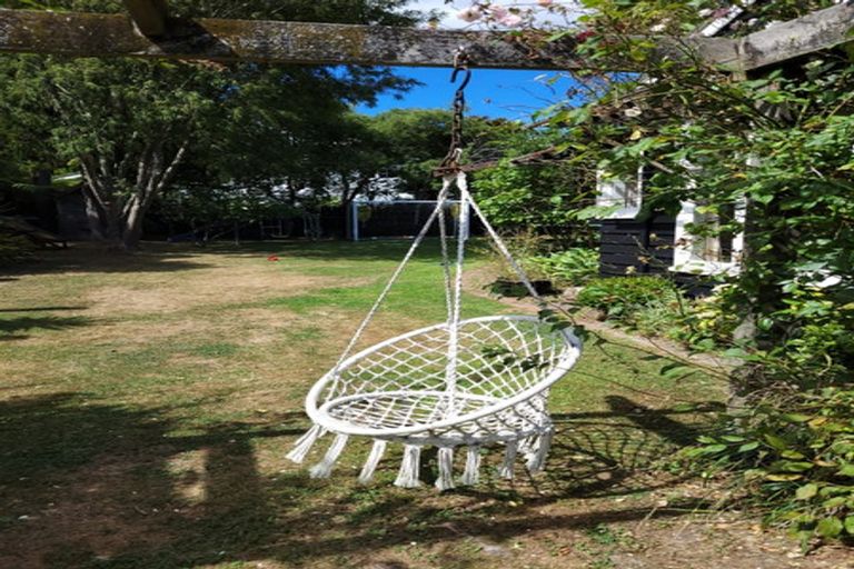 Photo of property in 24 Pempsey Street, Silverstream, Upper Hutt, 5019