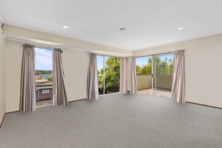 Photo of property in 2/10 Mahara Avenue, Birkenhead, Auckland, 0626