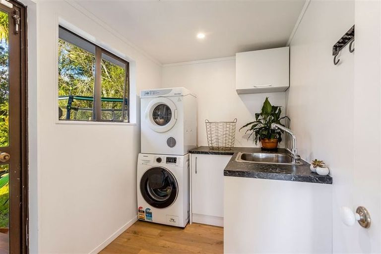 Photo of property in 60 Rhinevale Close, Henderson, Auckland, 0612