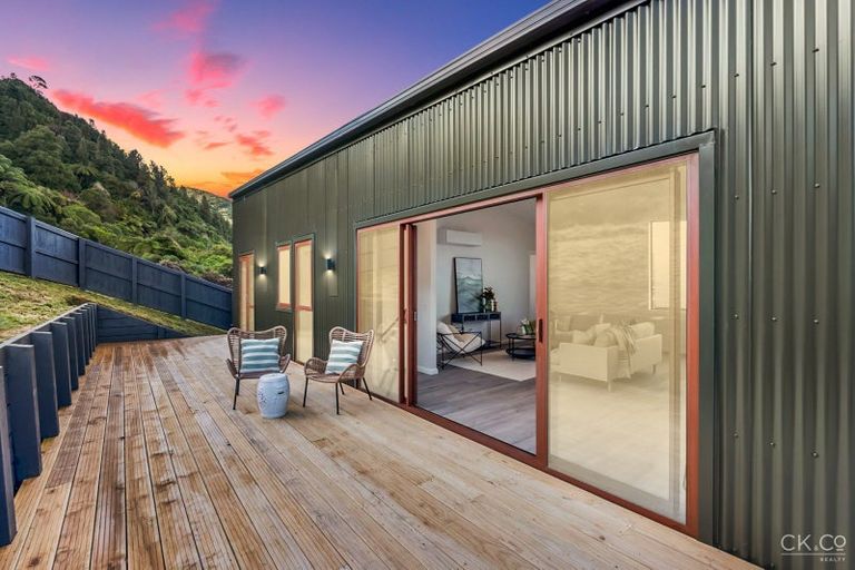 Photo of property in 18 Colorado Road, Totara Park, Upper Hutt, 5018