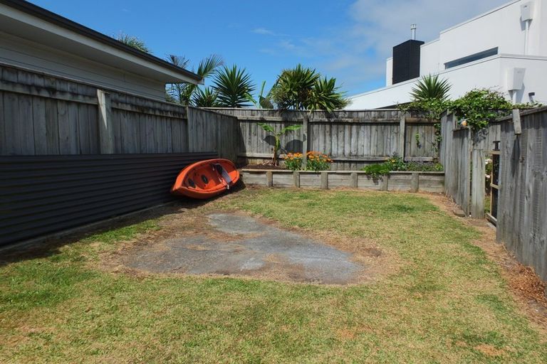 Photo of property in 13 Barber Street, Foxton Beach, Foxton, 4815