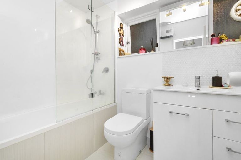 Photo of property in 4/116 Mairangi Road, Wilton, Wellington, 6012