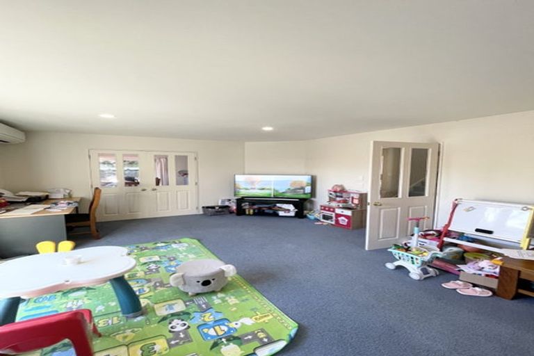 Photo of property in 108 Waimairi Road, Ilam, Christchurch, 8041