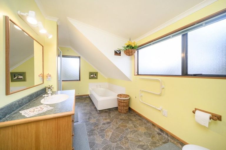 Photo of property in 27 Collingwood Street, Hokowhitu, Palmerston North, 4410