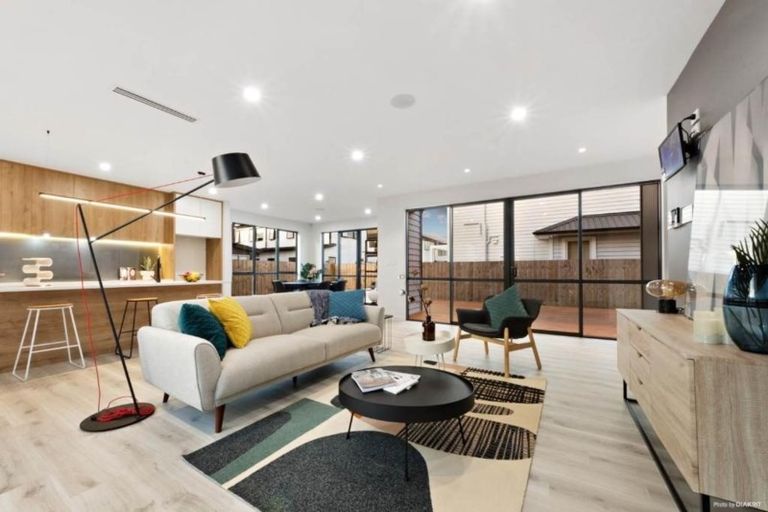 Photo of property in 16 Turret Lane, Hobsonville, Auckland, 0616