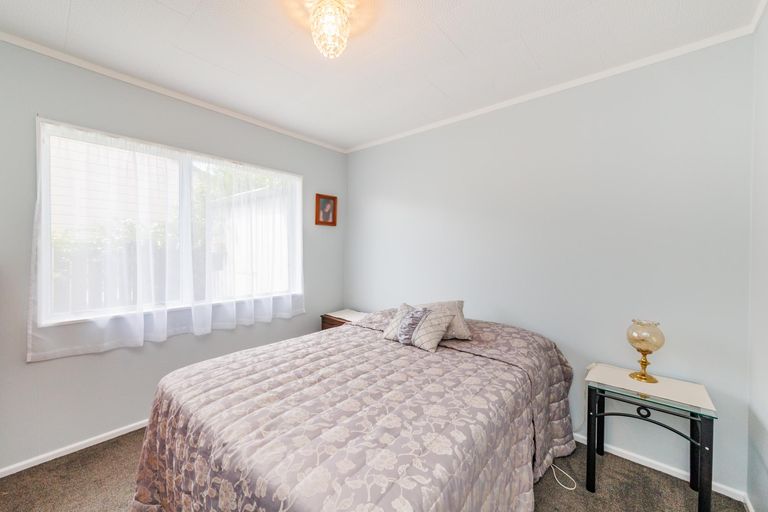 Photo of property in 58a Geraldine Crescent, Cloverlea, Palmerston North, 4412