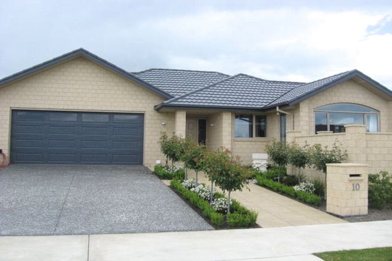 Photo of property in 10 Fantasia Gardens, Northwood, Christchurch, 8051
