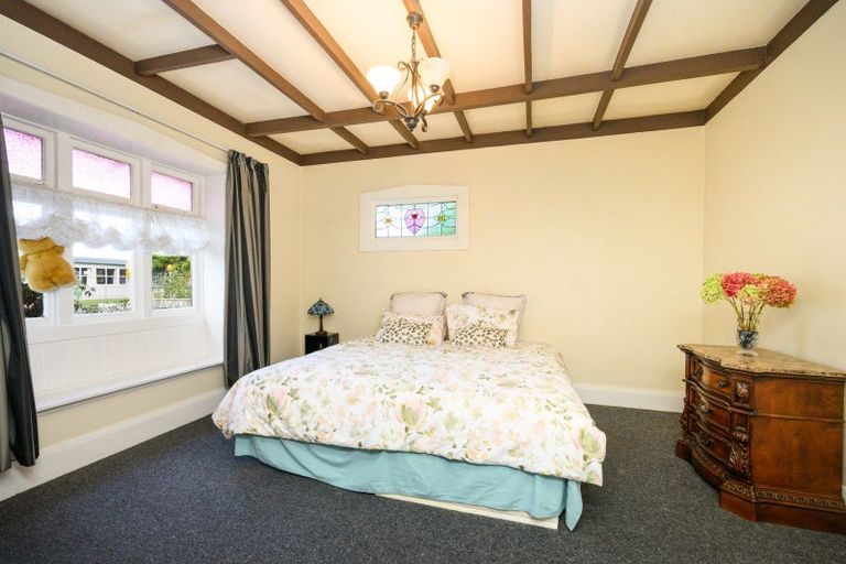 Photo of property in 19 Beresford Street, Takaro, Palmerston North, 4410