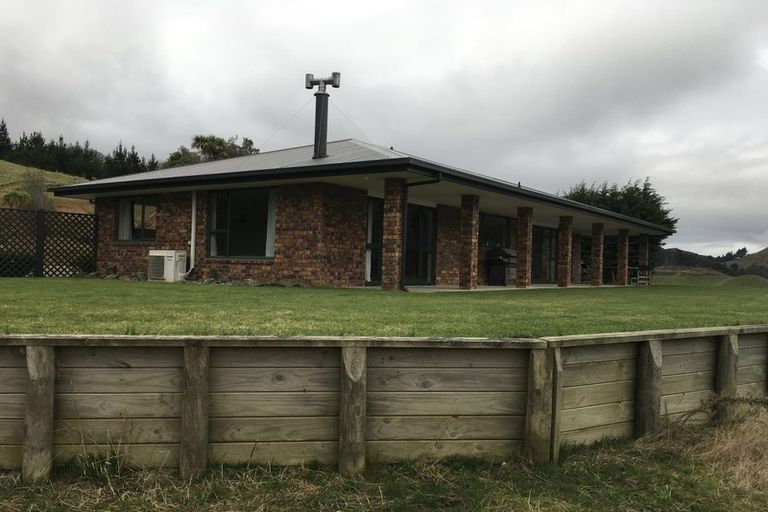 Photo of property in 77 Lindens Road, Mount Pleasant, Blenheim, 7273