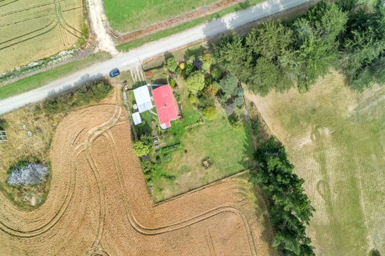 Photo of property in 45 Taipo Road, Teschemakers, Oamaru, 9492