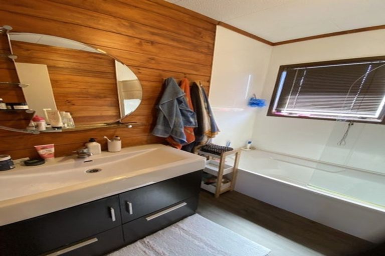 Photo of property in 33a Bould Street, Johnsonville, Wellington, 6037