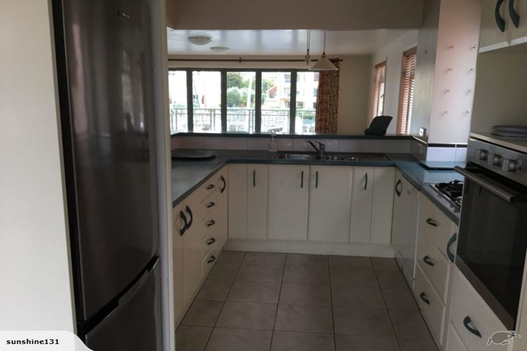 Photo of property in 138 Harbour Village Drive, Gulf Harbour, Whangaparaoa, 0930