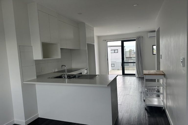 Photo of property in 12/3 Abbotleigh Avenue, Te Atatu Peninsula, Auckland, 0610